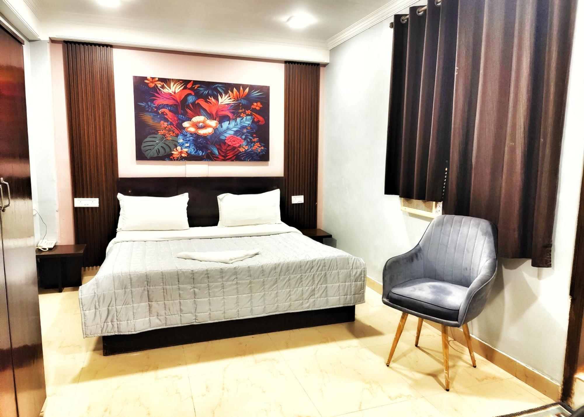 Airport Hotel The Terminal Nuova Delhi Esterno foto
